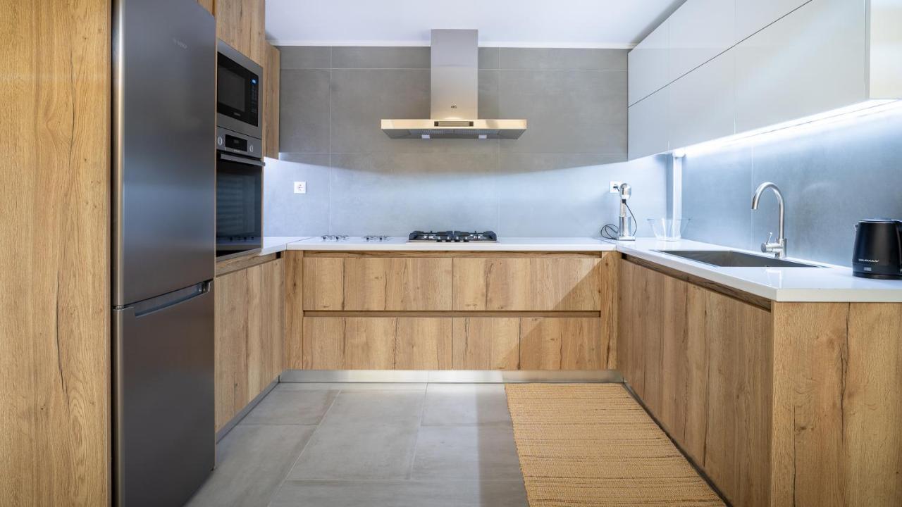A Brand New, Beautifully Decorated Maisonette. Chalkís Exteriör bild