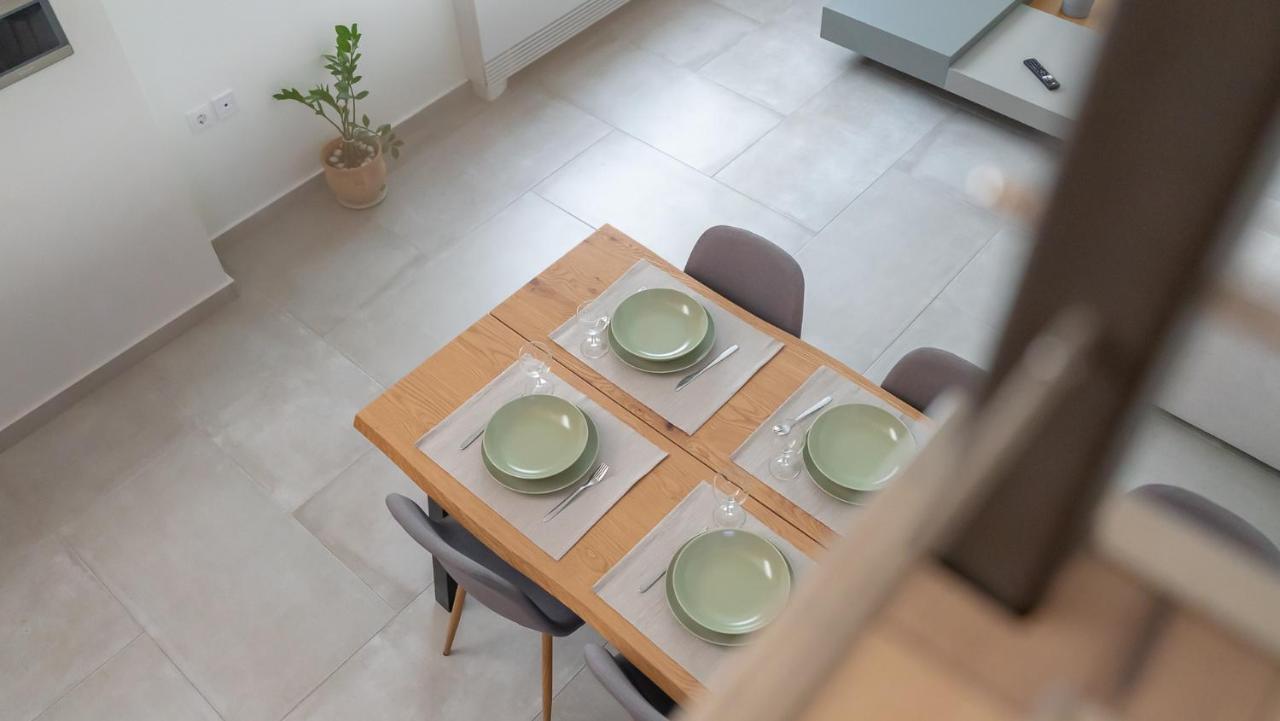 A Brand New, Beautifully Decorated Maisonette. Chalkís Exteriör bild