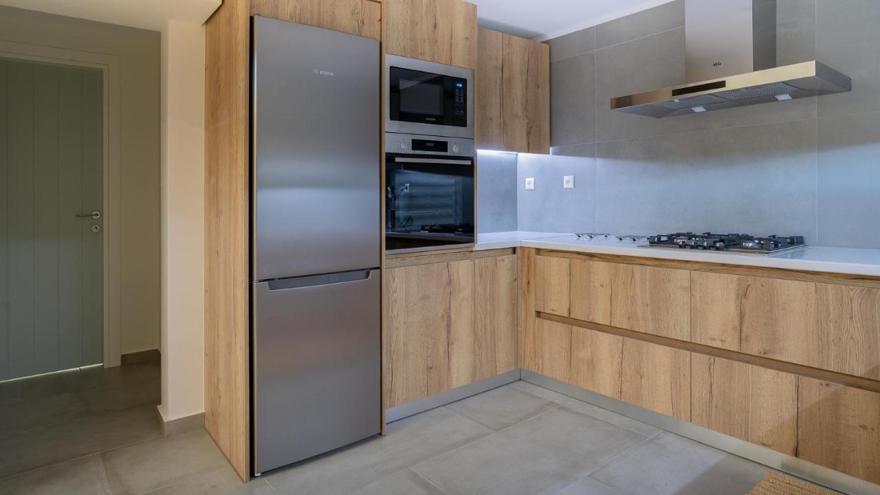 A Brand New, Beautifully Decorated Maisonette. Chalkís Exteriör bild